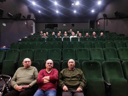 Wyjście do kina za rogiem